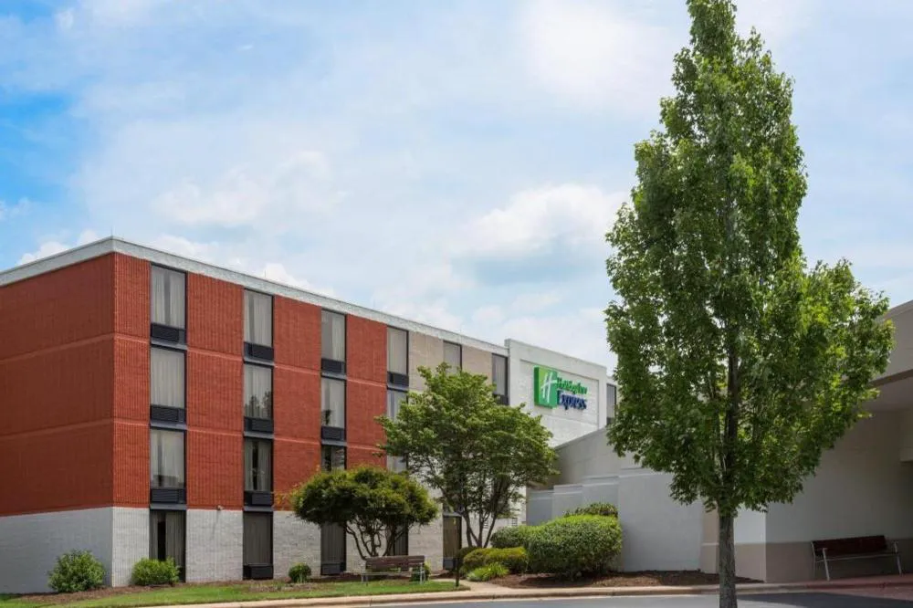Holiday Inn Express Wilkesboro by IHG hotel hero