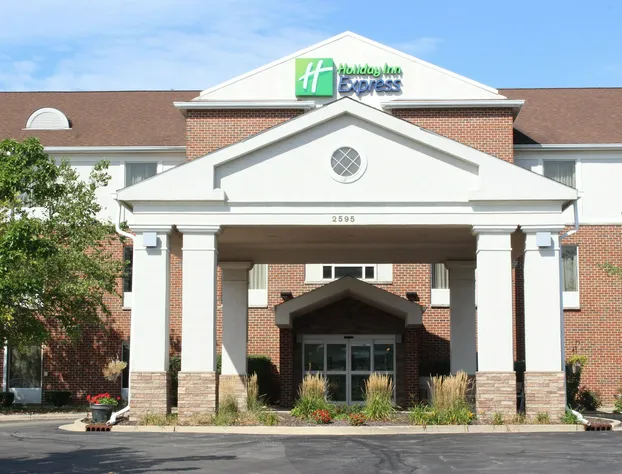 Holiday Inn Express Hotel & Suites Chicago-Algonquin by IHG hotel detail image 2