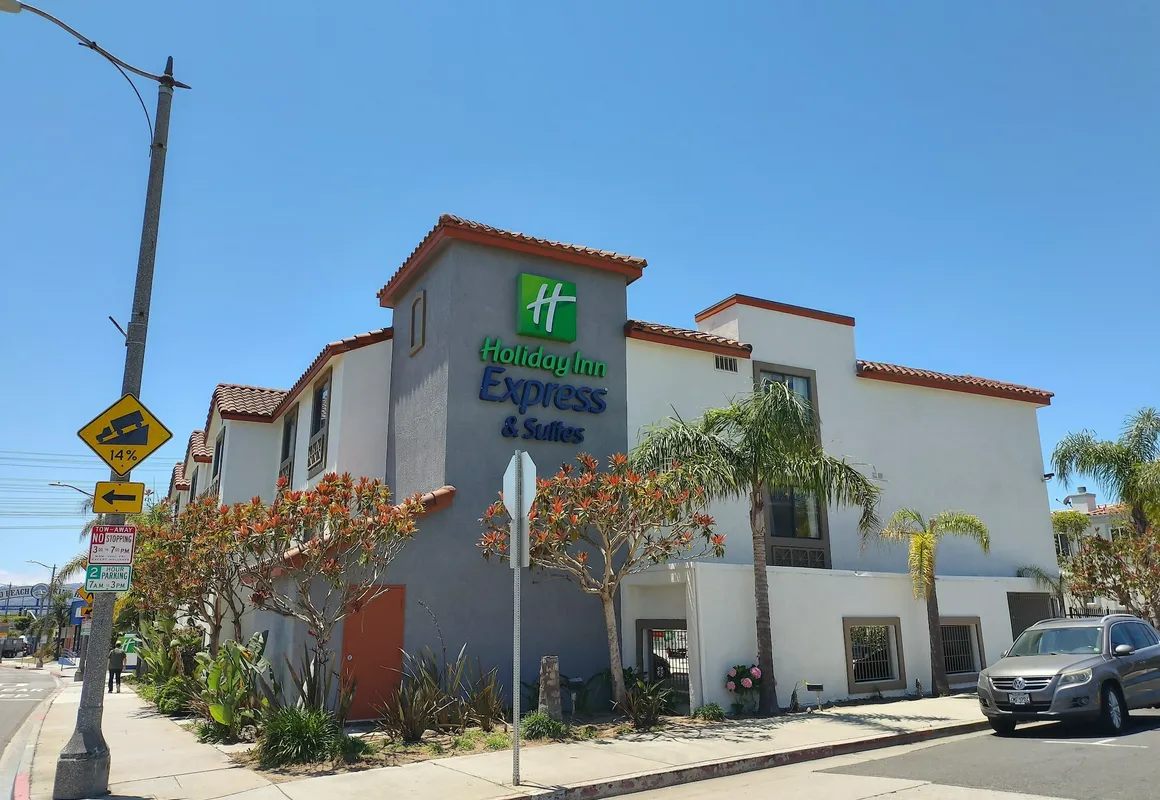 Holiday Inn Express Hotel & Suites Hermosa Beach by IHG hotel hero