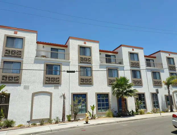 Holiday Inn Express Hotel & Suites Hermosa Beach by IHG hotel detail image 4