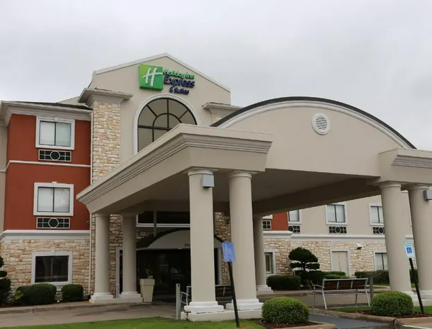 Holiday Inn Express Hotel & Suites Greenville by IHG hotel detail image 1