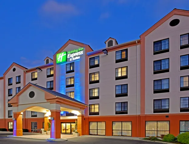 Holiday Inn Express Hotel & Suites Meadowlands Area by IHG hotel detail image 2