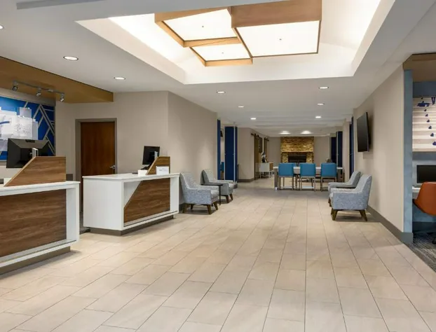Holiday Inn Express & Suites Hagerstown by IHG hotel detail image 3