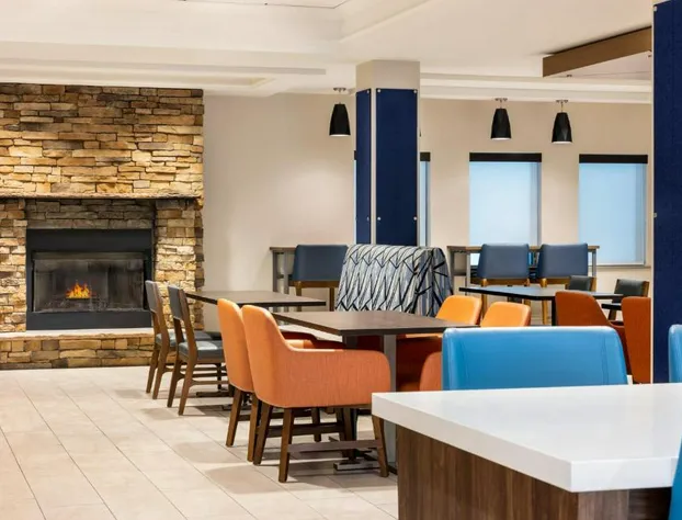Holiday Inn Express & Suites Hagerstown by IHG hotel detail image 4