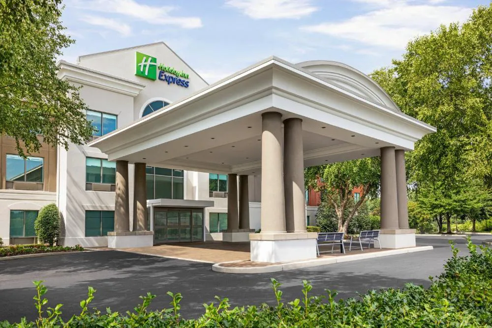 Holiday Inn Express & Suites Hagerstown by IHG hotel hero