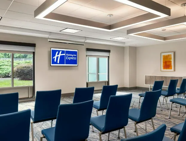 Holiday Inn Express & Suites Hagerstown by IHG hotel detail image 4