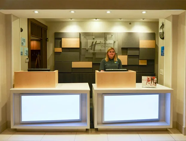 Holiday Inn Express Pittsburgh-Bridgeville by IHG hotel detail image 2