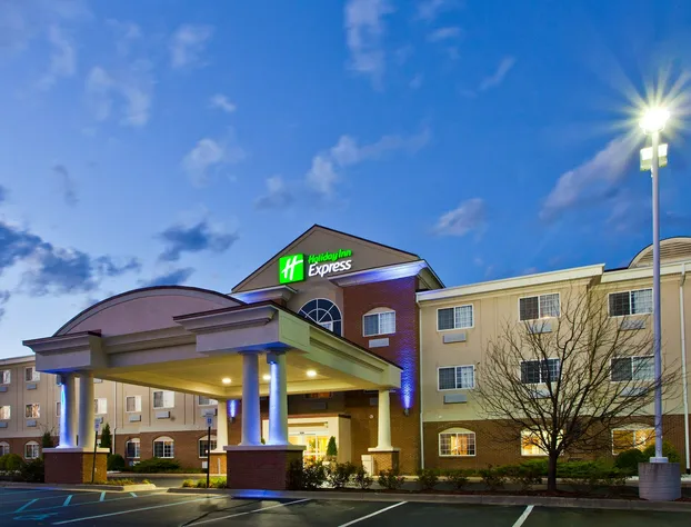 Holiday Inn Express Hotel & Suites Charlotte by IHG hotel detail image 1