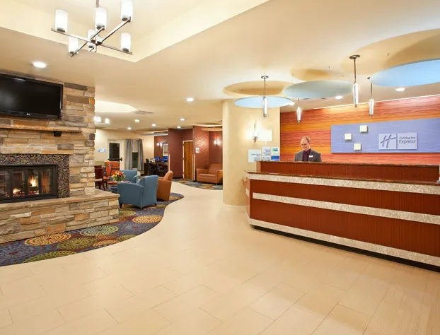 Holiday Inn Express Hotel & Suites Pittsburgh Airport by IHG hotel detail image 4