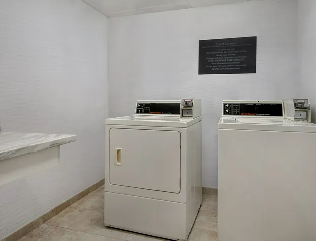 Spark by Hilton Rochester University Area hotel detail image 3