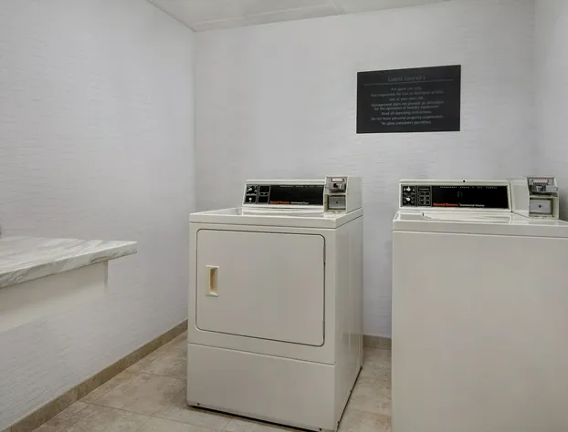 Spark by Hilton Rochester University Area hotel detail image 3