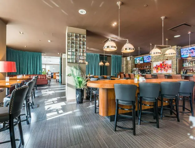 Novotel Montreal Aeroport hotel detail image 4