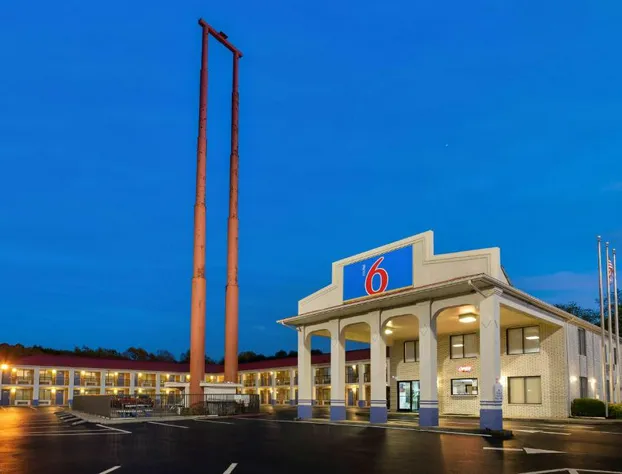 Motel 6 Cookeville, TN hotel detail image 2