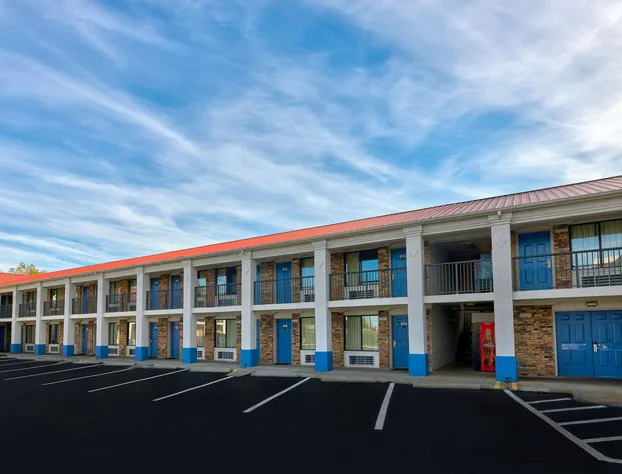 Motel 6 Cookeville, TN hotel detail image 2