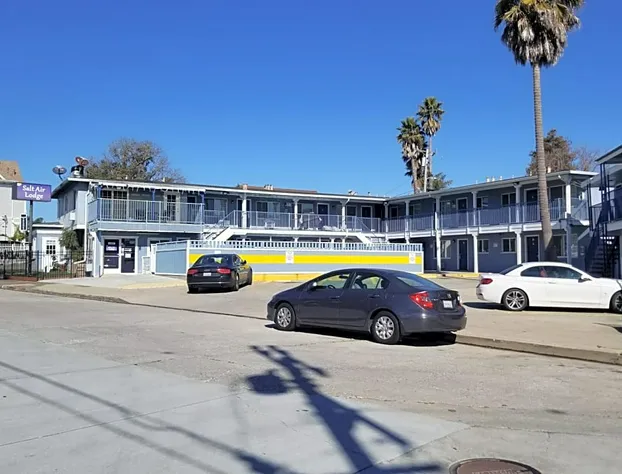 Salt Air Lodge hotel detail image 1