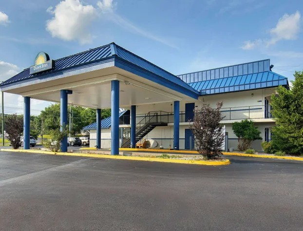 Days Inn by Wyndham Knoxville North hotel detail image 2