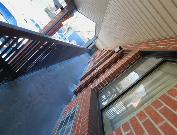 Mounts Motel hotel detail image 4