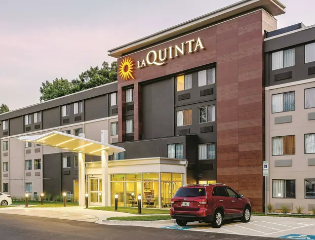 La Quinta Inn & Suites by Wyndham Columbia / Fort Meade hotel detail image 3