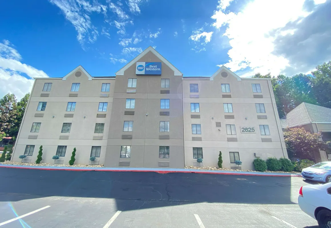 Best Western Kennesaw hotel hero