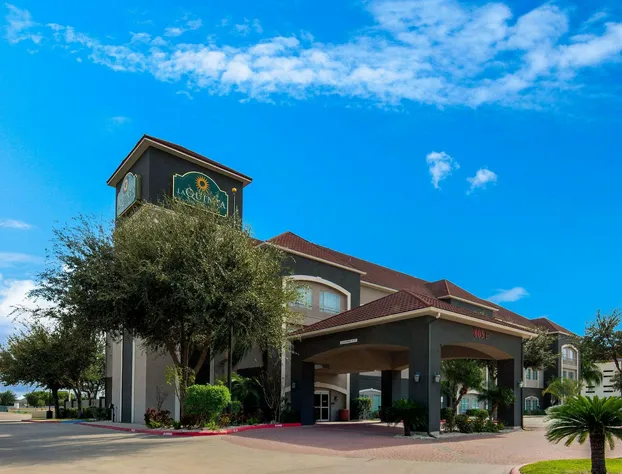 La Quinta Inn & Suites by Wyndham Mission at West McAllen hotel detail image 4