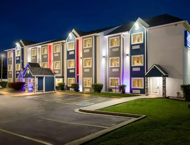 Microtel Inn & Suites by Wyndham Tulsa/Catoosa Route 66 hotel detail image 3