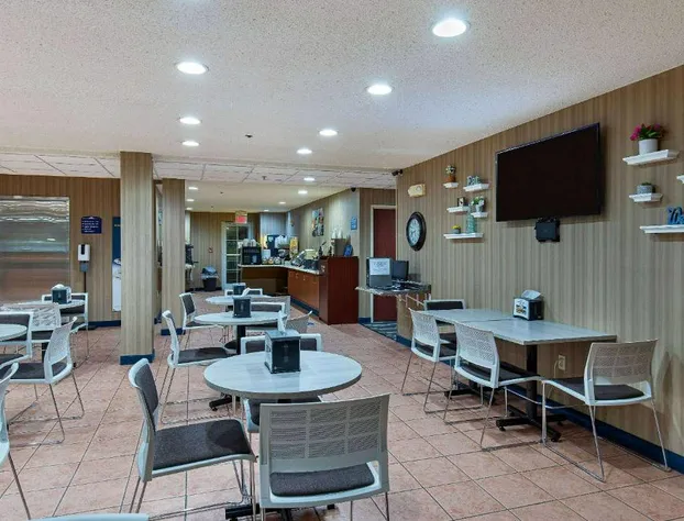 Microtel Inn by Wyndham Dry Ridge hotel detail image 2