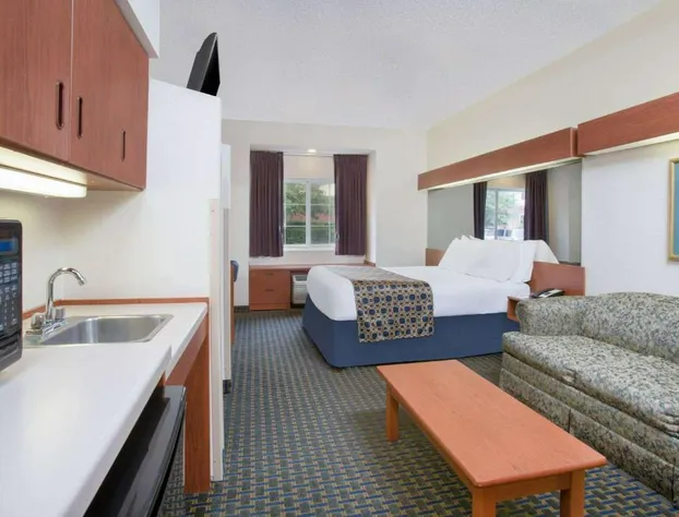 Microtel Inn & Suites by Wyndham Leesburg/Mt Dora hotel detail image 3