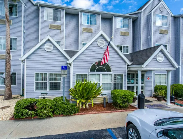 Microtel Inn & Suites by Wyndham Palm Coast I-95 hotel detail image 2