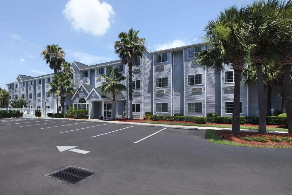 Microtel Inn & Suites by Wyndham Palm Coast I-95 hotel hero