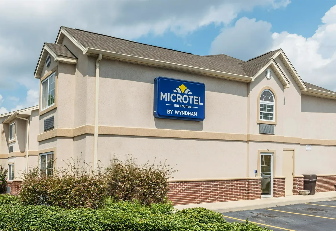 Microtel Inn & Suites by Wyndham Auburn hotel hero