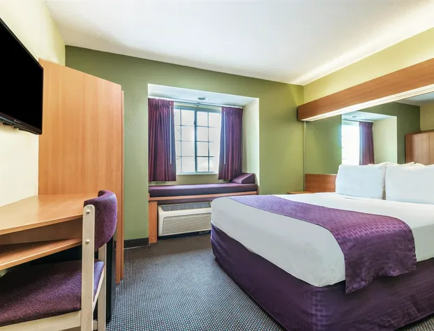 Microtel Inn & Suites by Wyndham Auburn hotel detail image 4