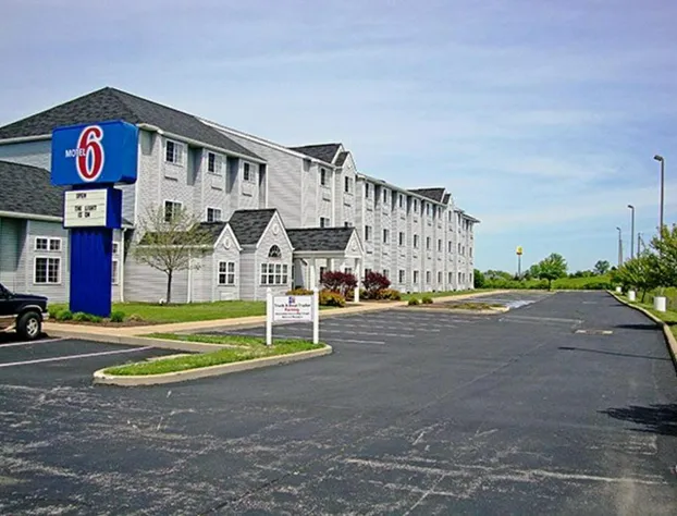 Motel 6 Huron, OH - Sandusky hotel detail image 1