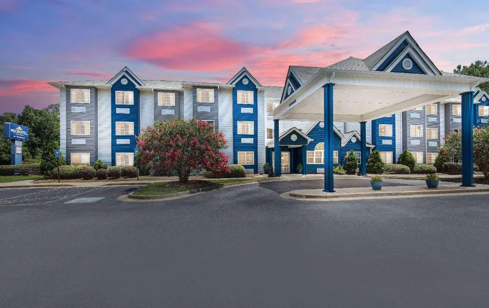 Microtel Inn and Suites by Wyndham Columbus North hotel hero
