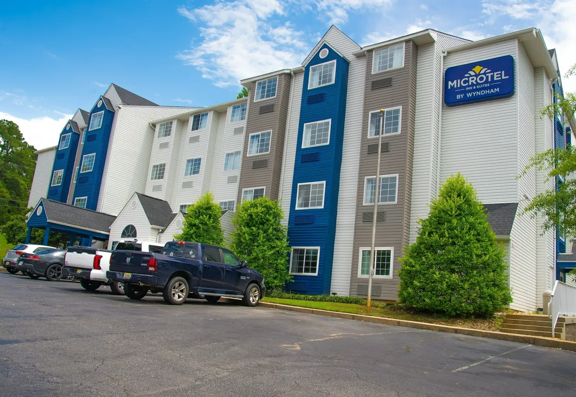 Microtel Inn & Suites by Wyndham Daphne/Mobile hotel hero