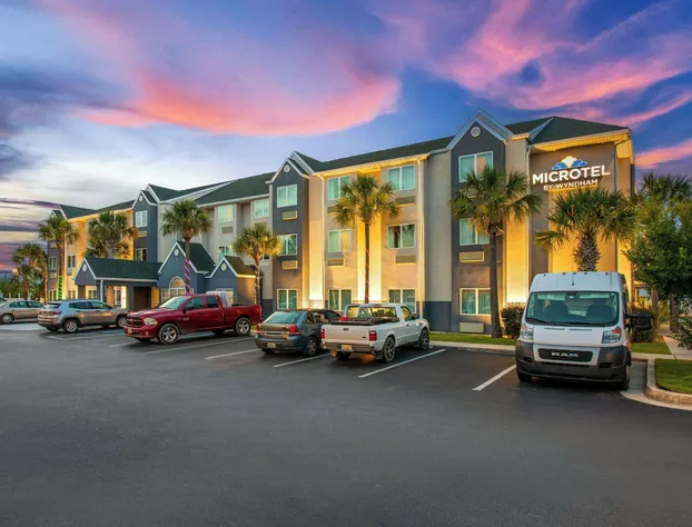 Microtel Inn & Suites by Wyndham Panama City hotel detail image 2