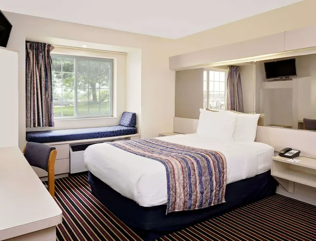 Microtel Inn & Suites by Wyndham Madison East hotel detail image 4