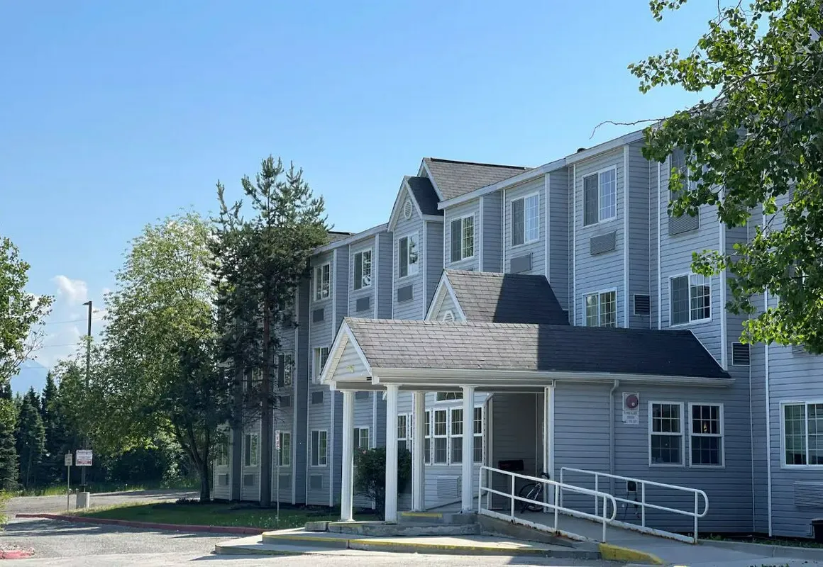 Baymont Inn & Suites by Wyndham Anchorage Airport hotel hero