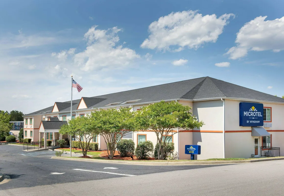 Microtel Inn & Suites by Wyndham Columbia/Fort Jackson N hotel hero