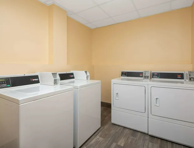 Microtel Inn & Suites by Wyndham Columbia/Fort Jackson N hotel detail image 4