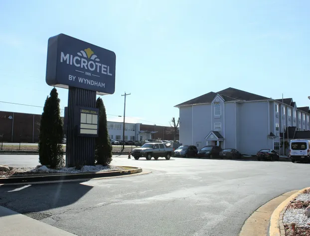 Microtel Inn by Wyndham Atlanta Airport hotel detail image 1