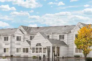 Baymont by Wyndham Henrietta/Rochester hotel hero