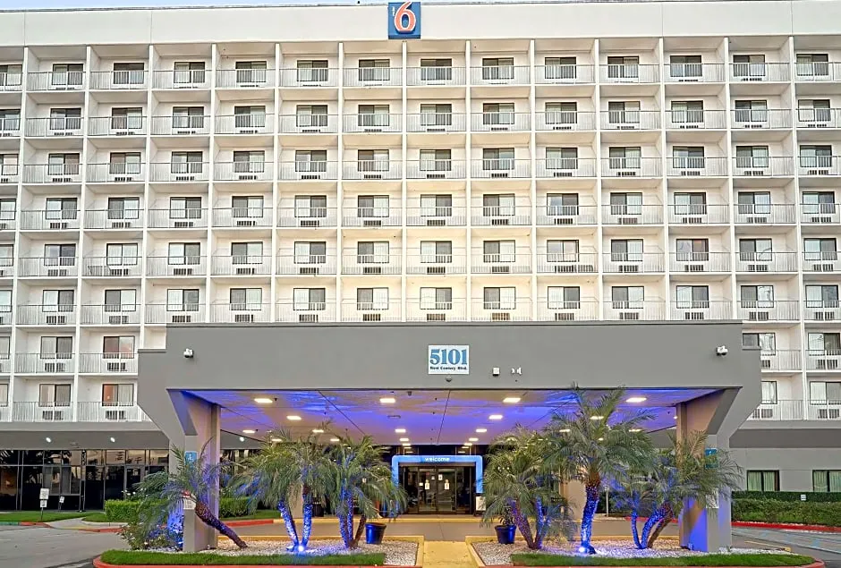 Motel 6 Los Angeles, CA - Los Angeles - LAX hotel hero