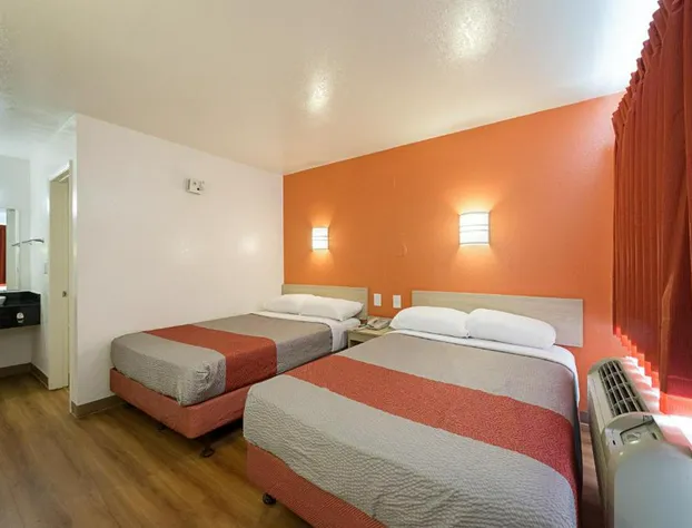 Motel 6 Mcallen, TX hotel detail image 2