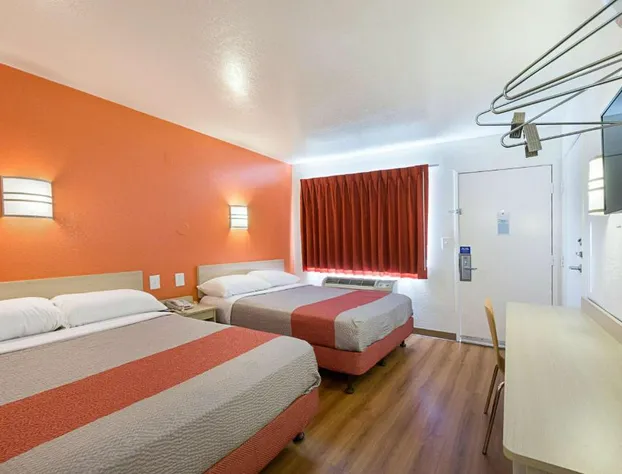 Motel 6 Mcallen, TX hotel detail image 4