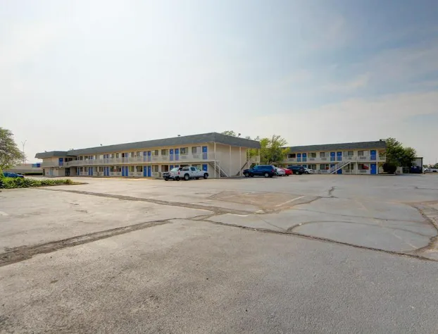 Motel 6 Wichita, KS hotel detail image 1