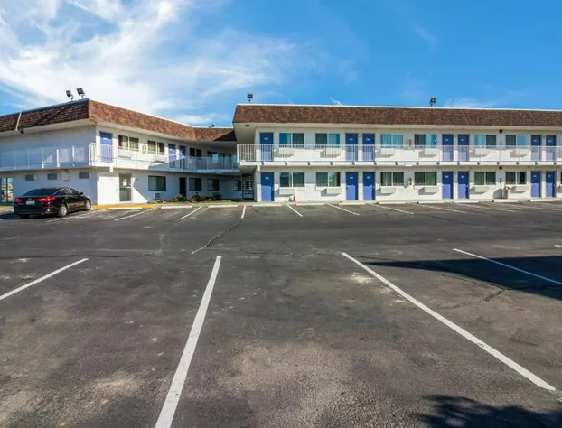 Motel 6 Moses Lake, WA hotel detail image 1