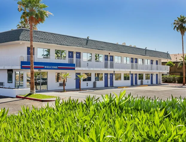 Motel 6 Blythe, CA hotel detail image 1