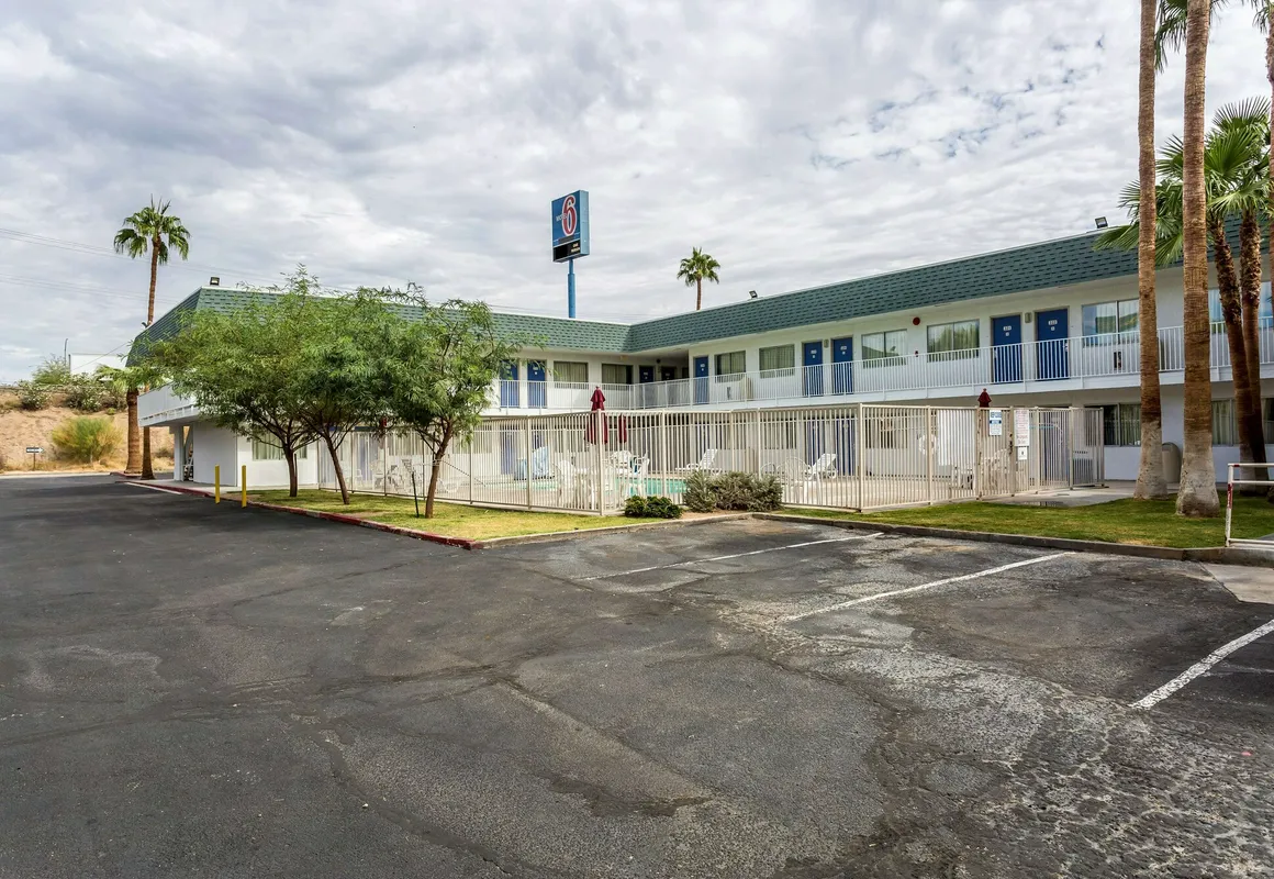 Motel 6 Blythe, CA hotel hero