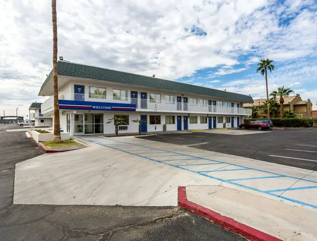 Motel 6 Blythe, CA hotel detail image 3