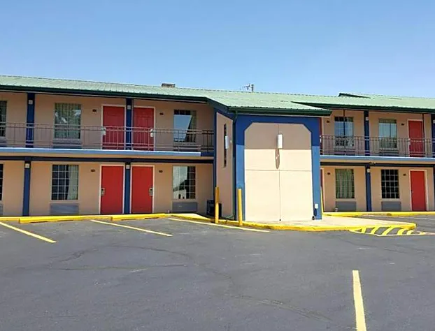 Budget Inn - Washington hotel detail image 4